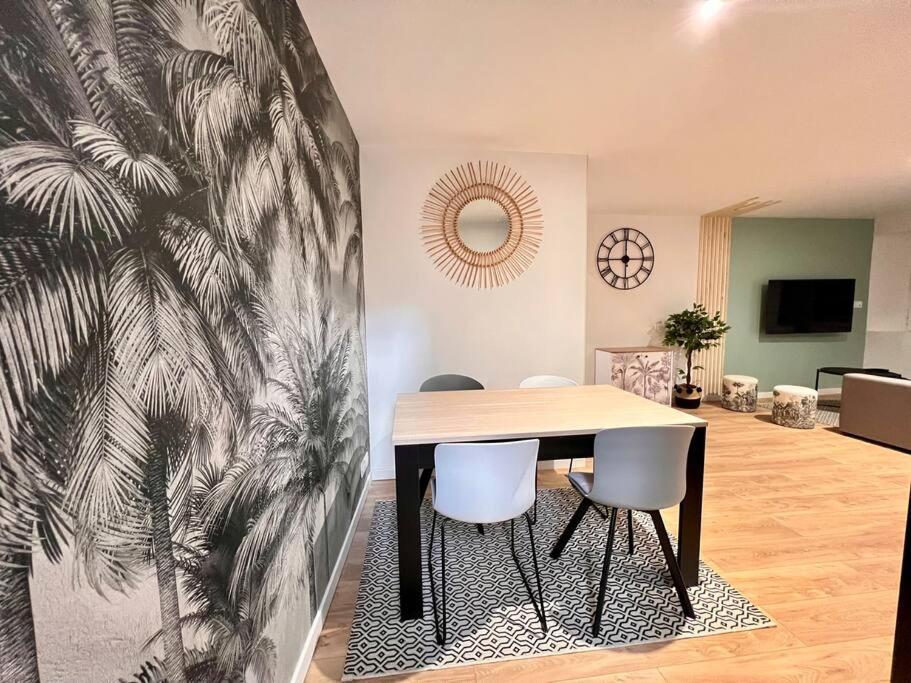 La Palmeraie -Wifi Fibre- Centre Ville -Property Rental Nm Fontenay-le-Comte Exterior photo