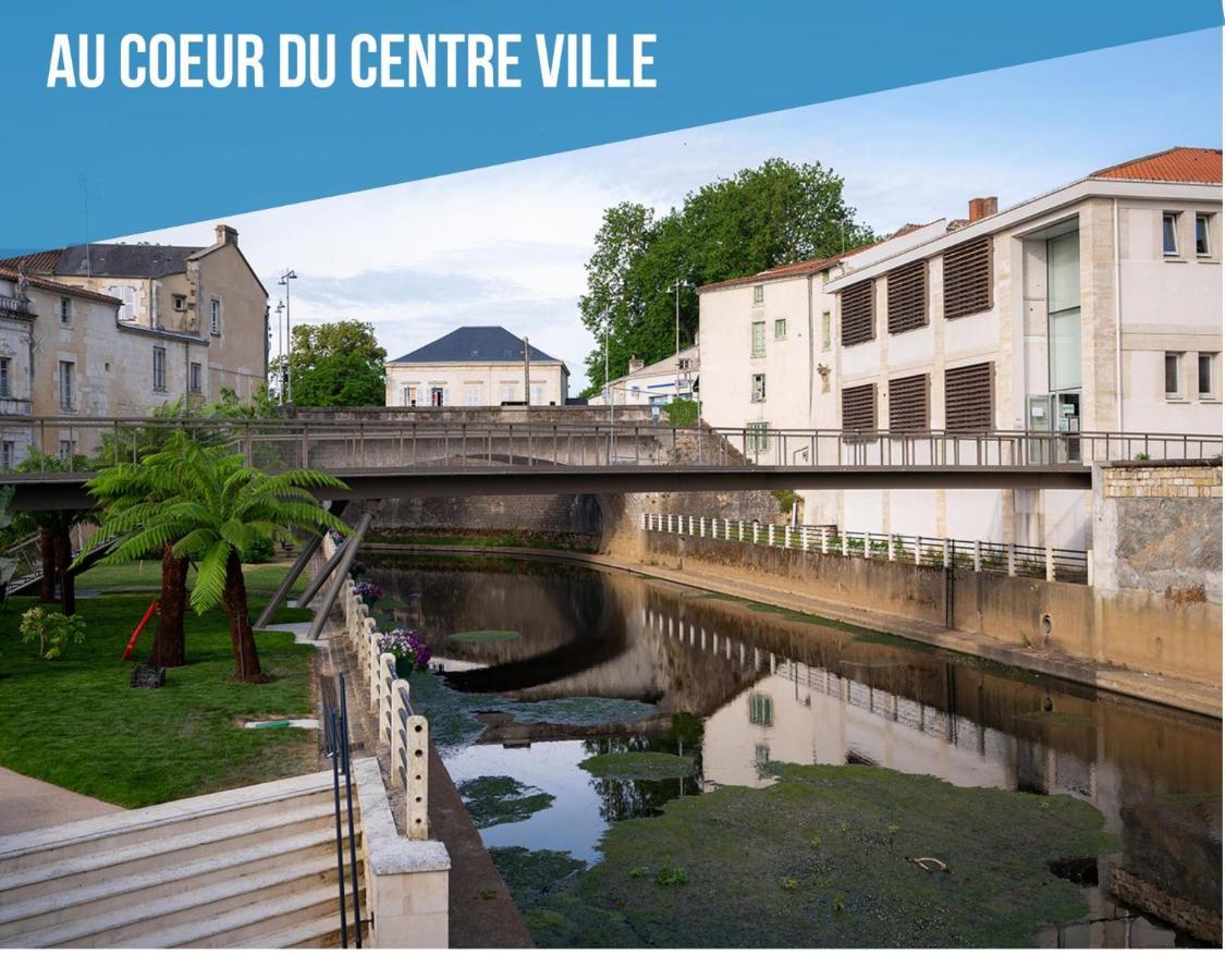 La Palmeraie -Wifi Fibre- Centre Ville -Property Rental Nm Fontenay-le-Comte Exterior photo